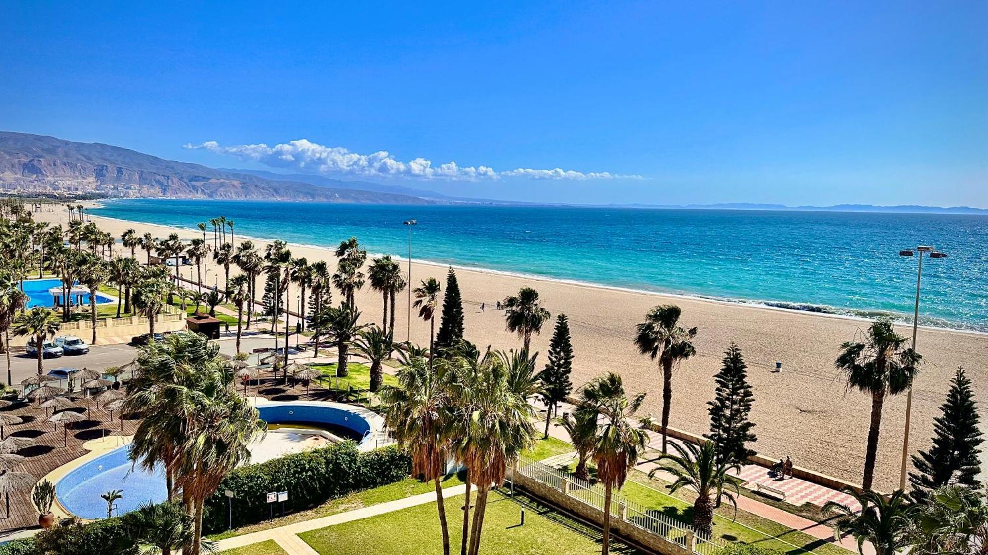 Vista Del Mar Residencial Leilighet Roquetas de Mar Eksteriør bilde